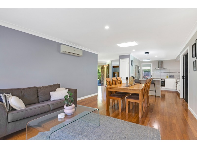 8 Belligoi Court, Cleveland QLD 4163