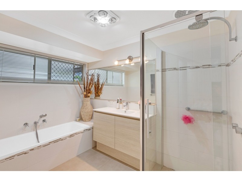 8 Belligoi Court, Cleveland QLD 4163