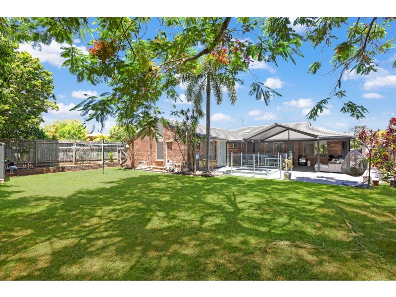 8 Belligoi Court, Cleveland QLD 4163