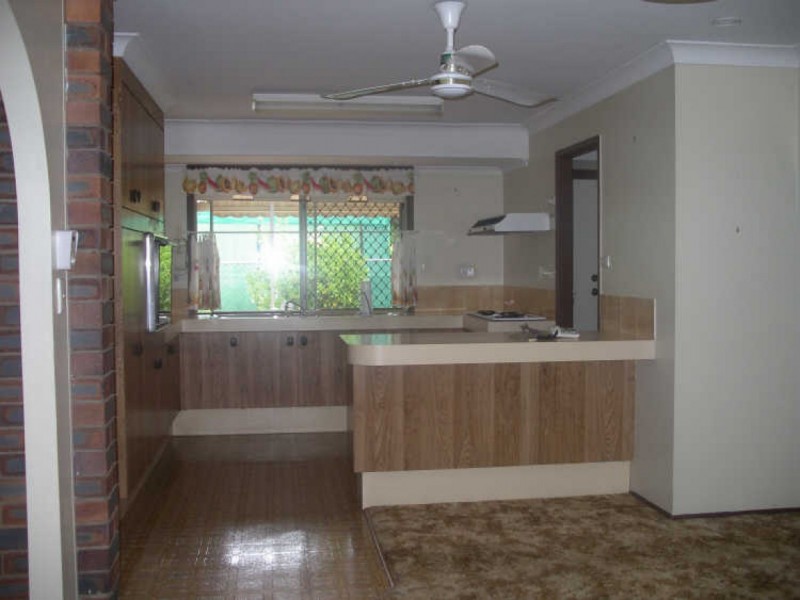 22 Angela Crescent, Cleveland QLD 4163