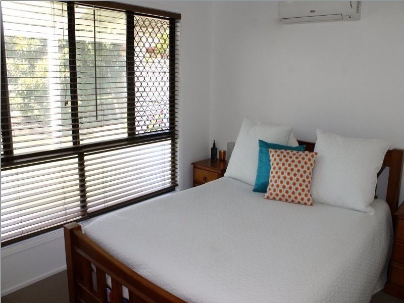 21 Wren Street, Birkdale QLD 4159