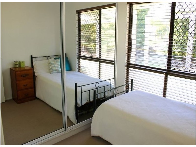 21 Wren Street, Birkdale QLD 4159