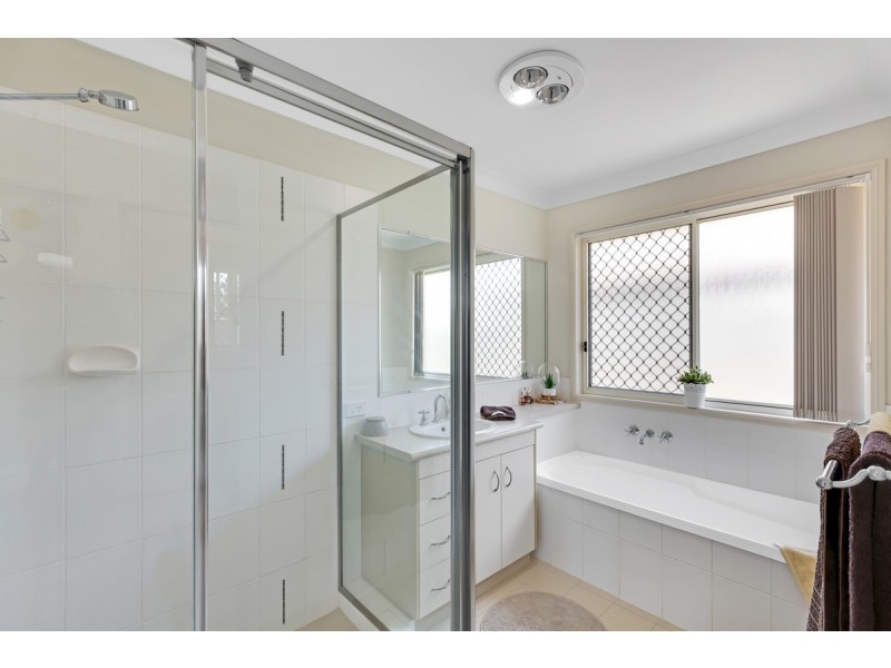 44 Manning Esplanade, Thornlands QLD 4164