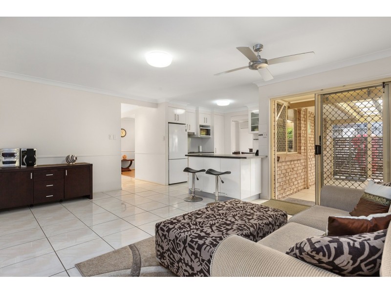 21 Redgrove Avenue, Wellington Point QLD 4160