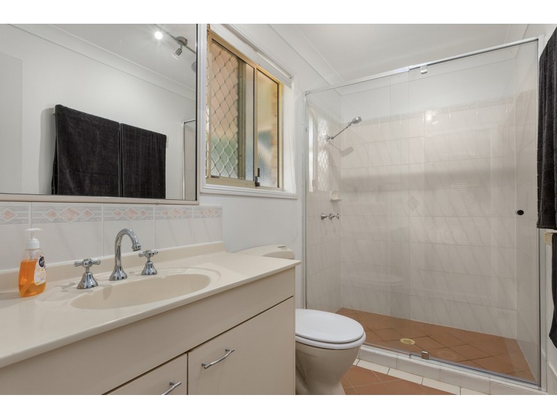 21 Redgrove Avenue, Wellington Point QLD 4160