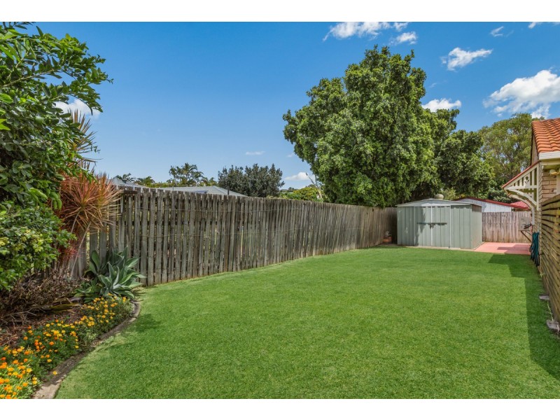 21 Redgrove Avenue, Wellington Point QLD 4160