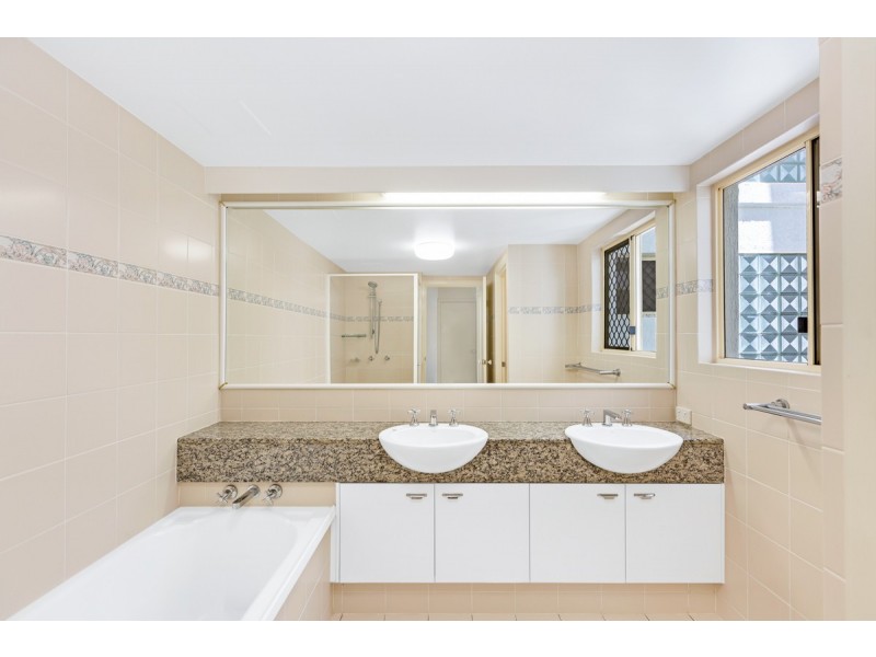 19/12 Esperance Court, Raby Bay QLD 4163