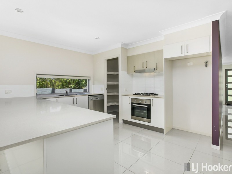 52 Capella Drive, Redland Bay QLD 4165