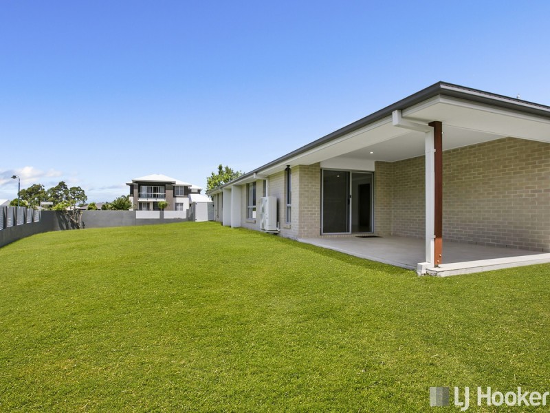 52 Capella Drive, Redland Bay QLD 4165