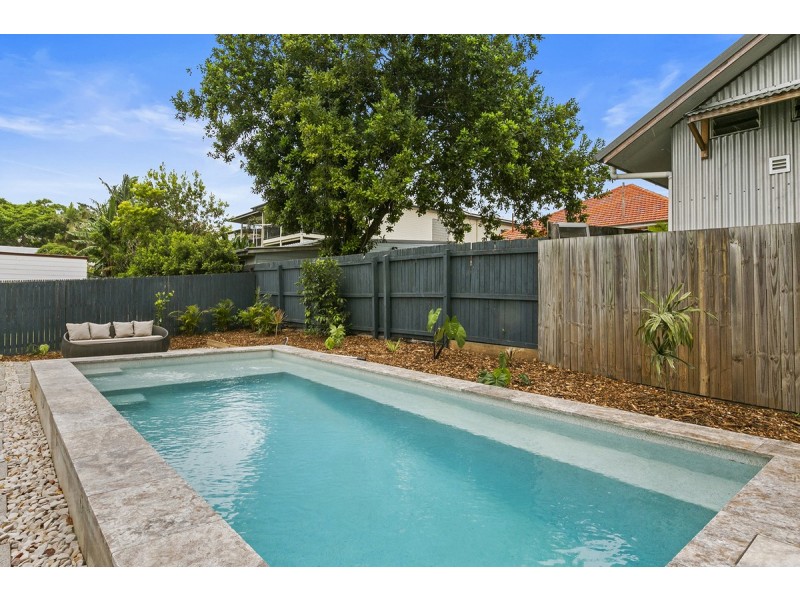 82 Boxgrove Avenue, Wynnum QLD 4178