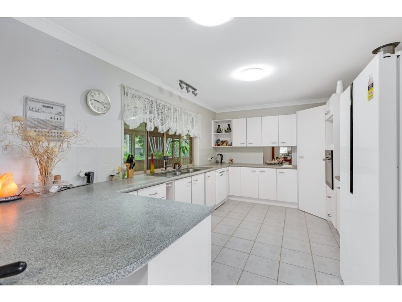 18 Swallow Street, Thornlands QLD 4164