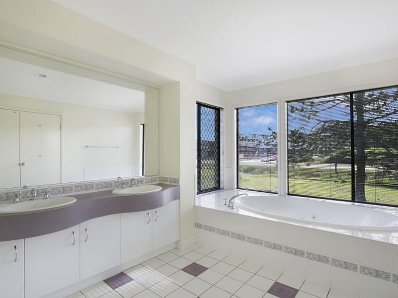 24 Beveridge Road, Thornlands QLD 4164