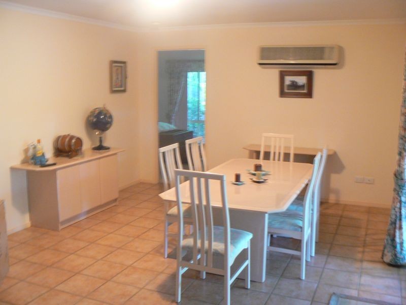 5 Links Court, Redland Bay QLD 4165