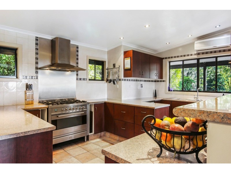 10-14 Weeroona Avenue, Macleay Island QLD 4184