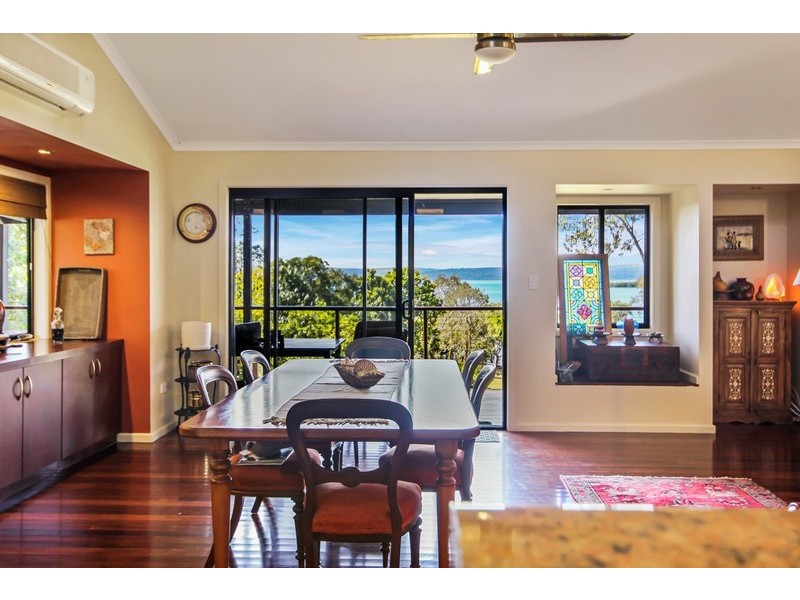 10-14 Weeroona Avenue, Macleay Island QLD 4184