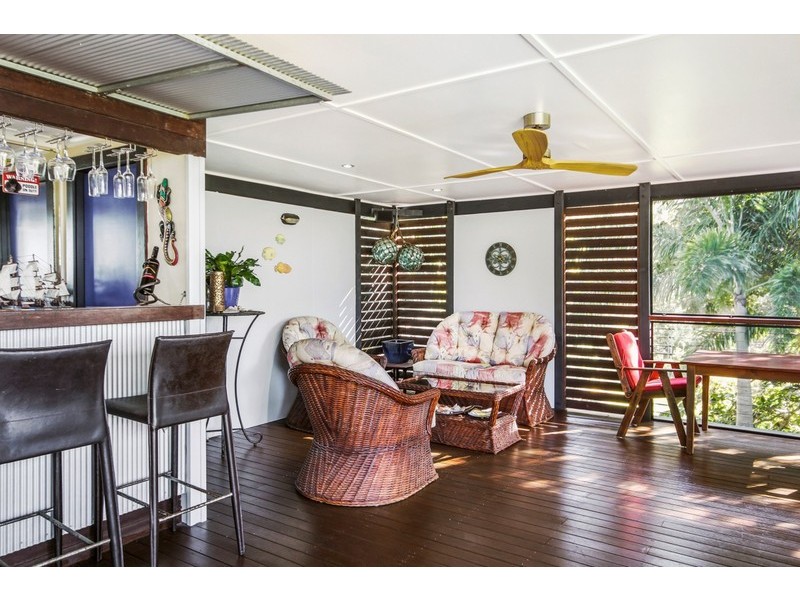 10-14 Weeroona Avenue, Macleay Island QLD 4184