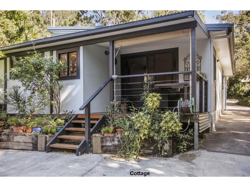 10-14 Weeroona Avenue, Macleay Island QLD 4184