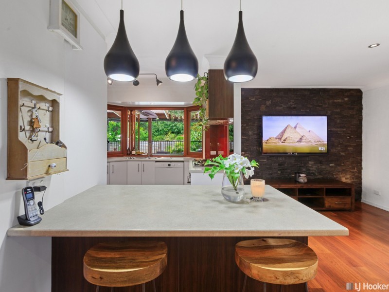 71 Clive Road, Birkdale QLD 4159