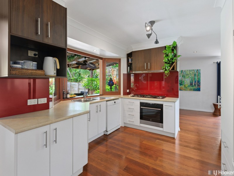 71 Clive Road, Birkdale QLD 4159