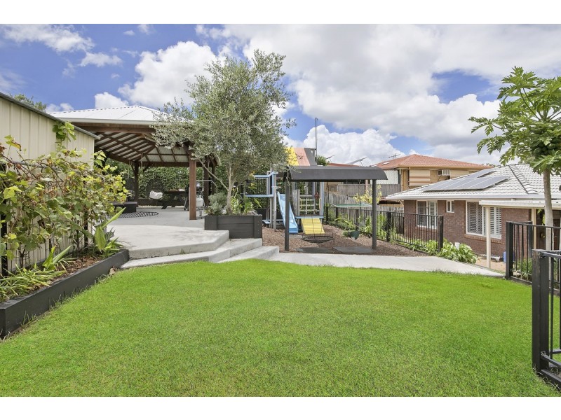 100 Crotona Road East, Alexandra Hills QLD 4161