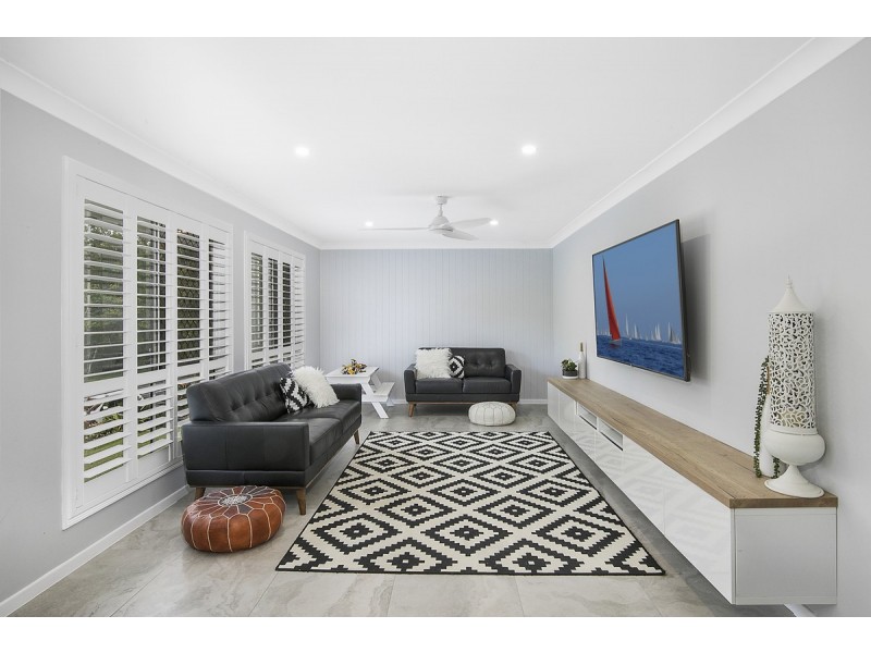 100 Crotona Road East, Alexandra Hills QLD 4161