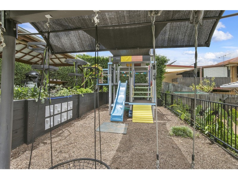 100 Crotona Road East, Alexandra Hills QLD 4161