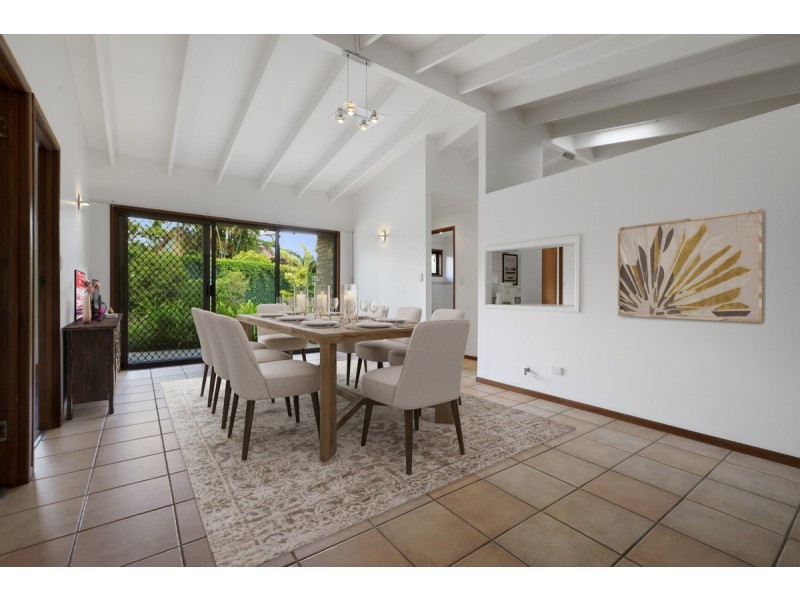 6 Walmer Court, Carindale QLD 4152