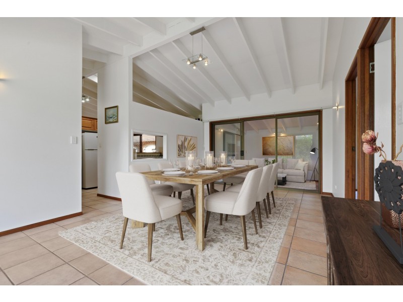 6 Walmer Court, Carindale QLD 4152