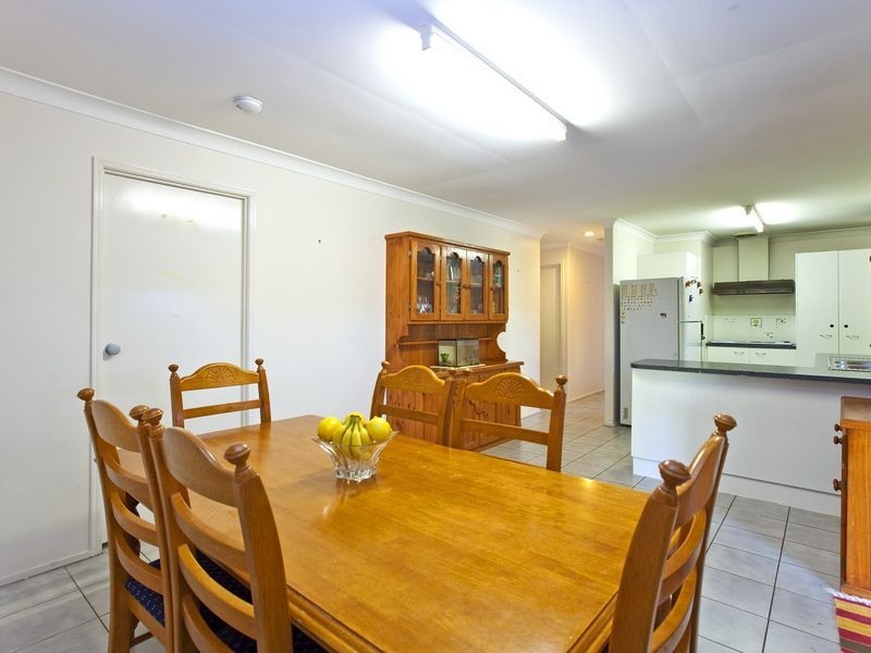 37 Strachan Road, Victoria Point QLD 4165