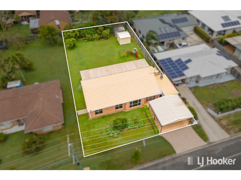 15 Anita Street, Redland Bay QLD 4165