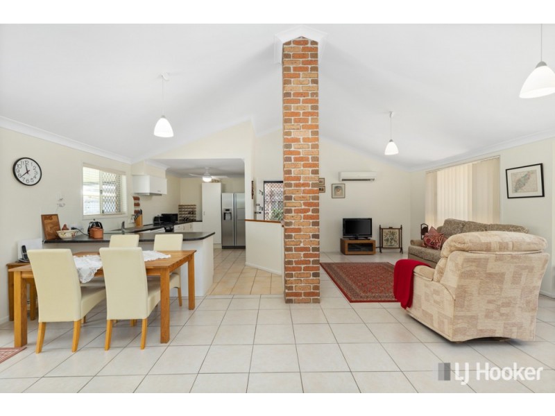 15 Anita Street, Redland Bay QLD 4165