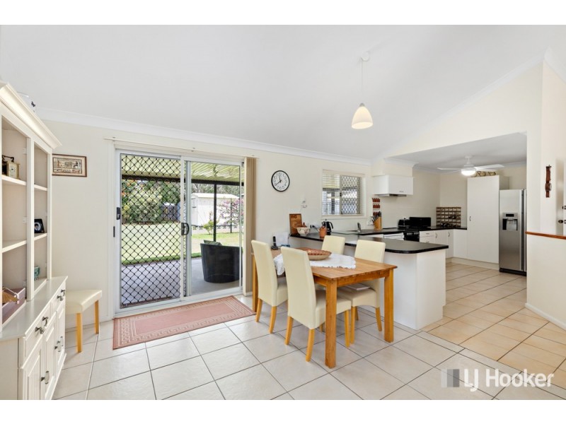 15 Anita Street, Redland Bay QLD 4165