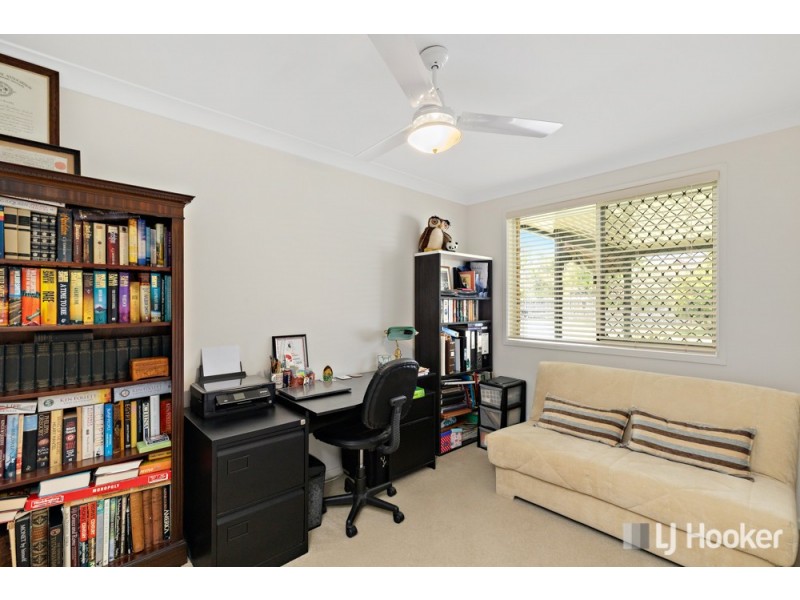 15 Anita Street, Redland Bay QLD 4165