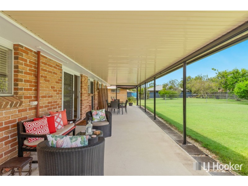 15 Anita Street, Redland Bay QLD 4165