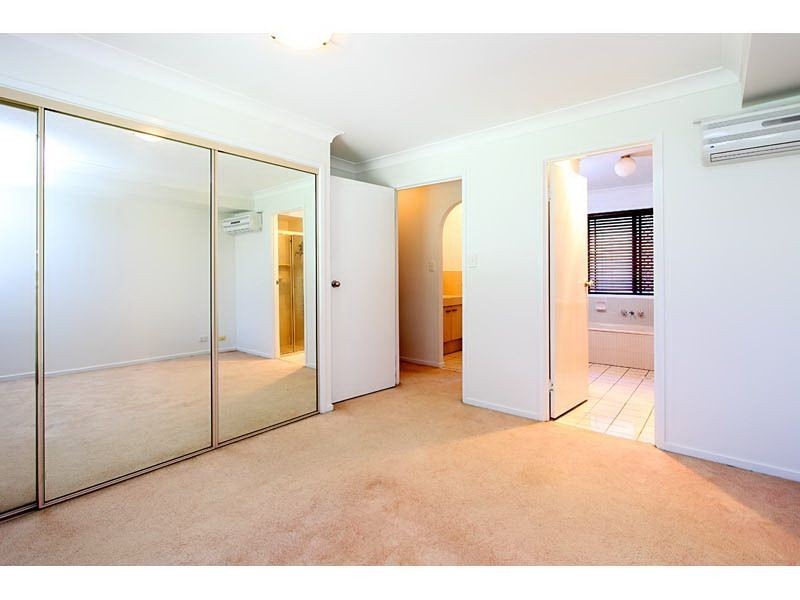 29 Ziegenfusz Road, Thornlands QLD 4164