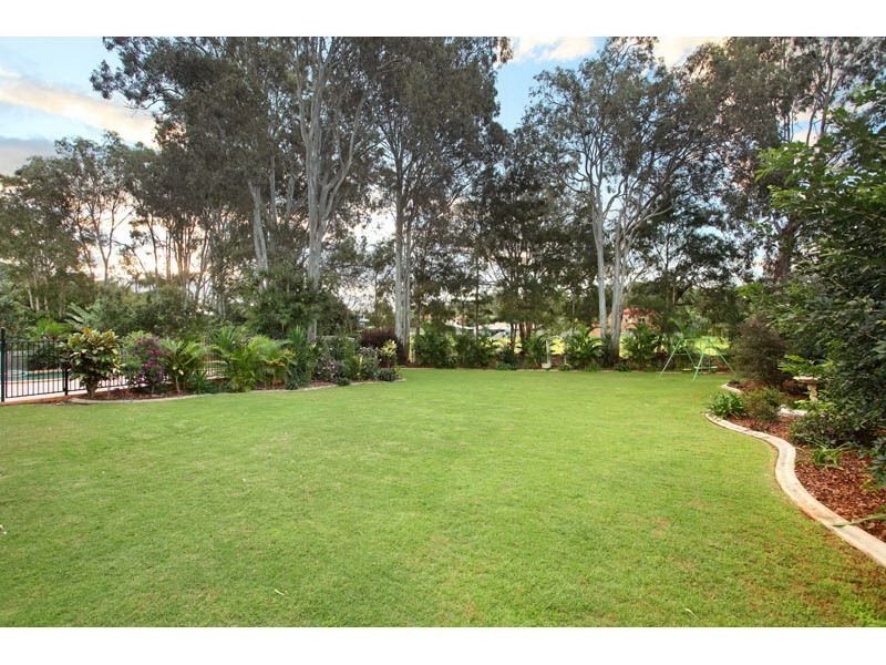 8 Ivory Lane, Ormiston QLD 4160