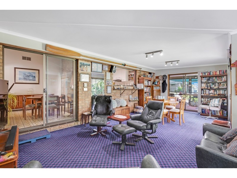 34 Coral Avenue, Loganholme QLD 4129