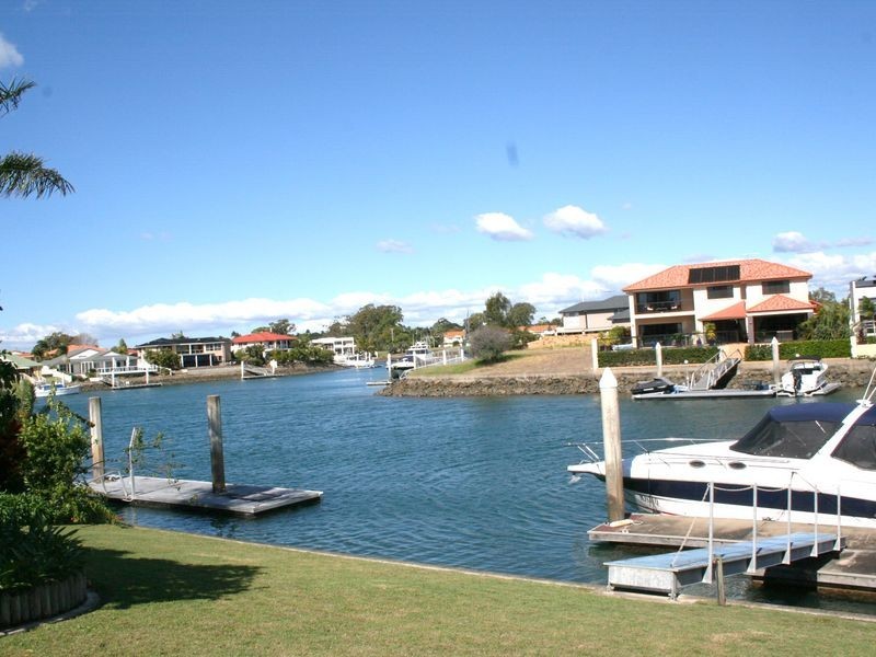 69 Anchorage Drive, Raby Bay QLD 4163