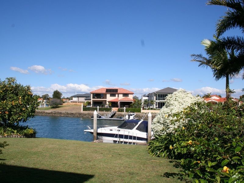 69 Anchorage Drive, Raby Bay QLD 4163