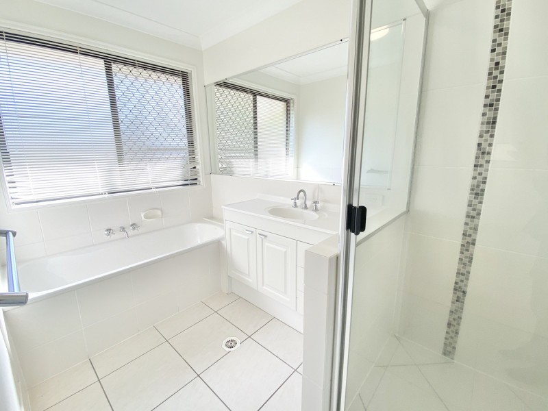 18 Sam Place, Thornlands QLD 4164