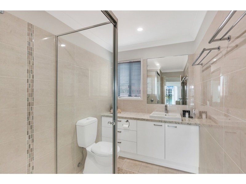 15/6 Harbourview Court, Raby Bay QLD 4163