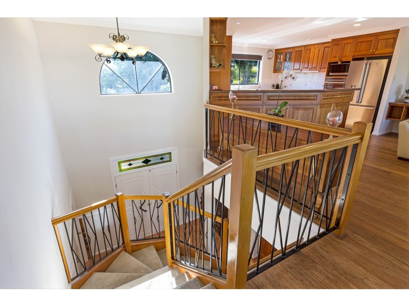 4 Lookout Court, Victoria Point QLD 4165