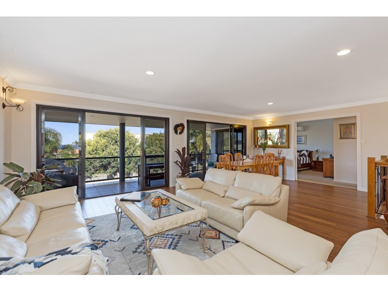 4 Lookout Court, Victoria Point QLD 4165