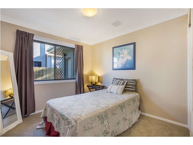 4 Lookout Court, Victoria Point QLD 4165