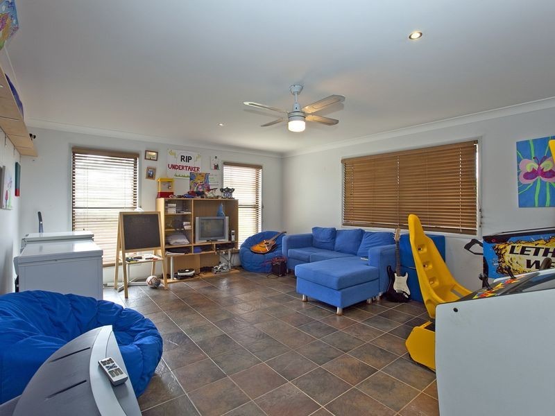 28 Grevillea Street, Redland Bay QLD 4165