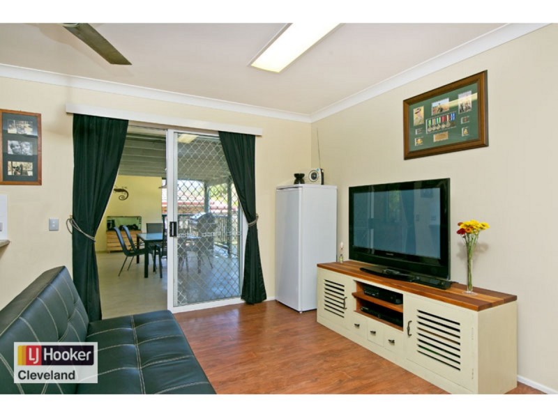 11 Surman Street, Birkdale QLD 4159