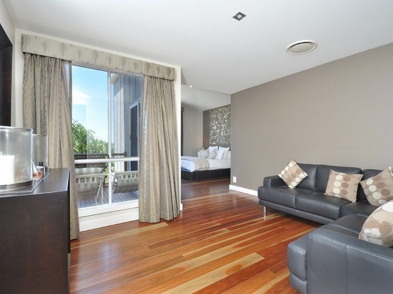 12 Talburpin Esplanade, Redland Bay QLD 4165