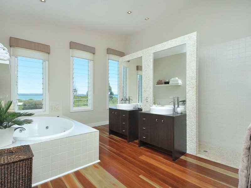 12 Talburpin Esplanade, Redland Bay QLD 4165