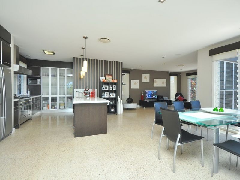 12 Talburpin Esplanade, Redland Bay QLD 4165