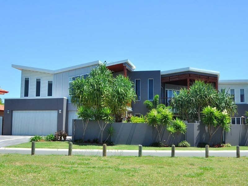 12 Talburpin Esplanade, Redland Bay QLD 4165